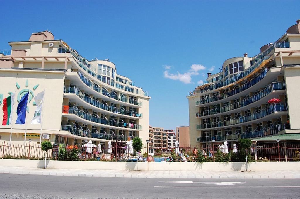 Julia Family - Menada Apartments 阳光海滩 外观 照片