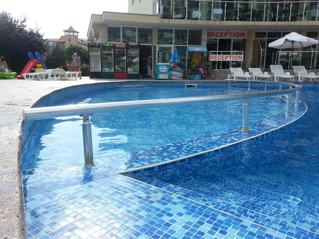 Julia Family - Menada Apartments 阳光海滩 外观 照片